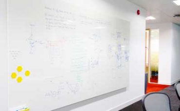 magnetic-whiteboard-wall